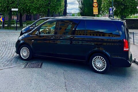 VIP Transfer med Mercedes V-klass med yrkesförare