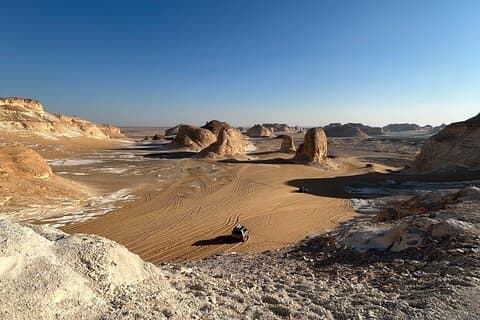VIP White and Black Desert Safari with BBQ Camp and Stargazing