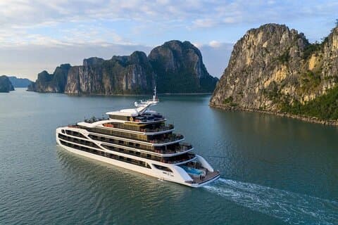 Lan Ha Bay 2D1N Luxury Cruise – The Largest Cruise on Ha Long Bay