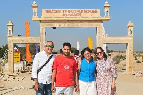 Udaipur naar Jaisalmer Transfer via Jodhpur met Mehrangarh Fort