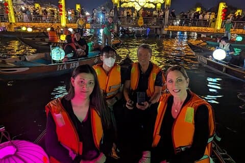 Visite de la ville de Hoi An - matin ou coucher de soleil et promenade en bateau fluvial (PrivateTour)