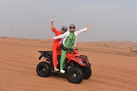 Dubai Desert Quad Bike con Pick and Drop