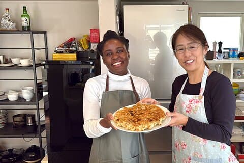 Gyoza Making & passeggiata locale con un host Professionista