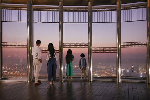 Burj Khalifa At the Top Ticket & Dinner mit Blick auf Dubai Fountain
