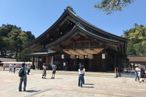 Izumo : Recorriendo los terrenos sagrados de Izumo Taisha