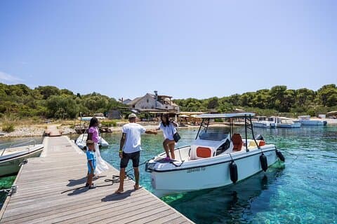 Island hopping (6 Islands) private tour from Trogir or Split