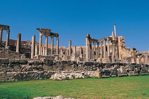 Ayo vip tour : Dougga