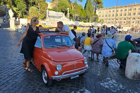 Roma Tour i Fiat 500 Vintage con Cena Romantica