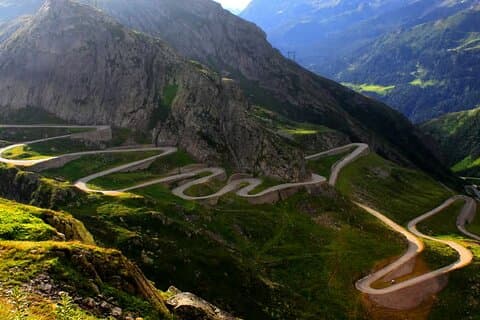 Heldagstur i Transfagarasan med natursköna stopp