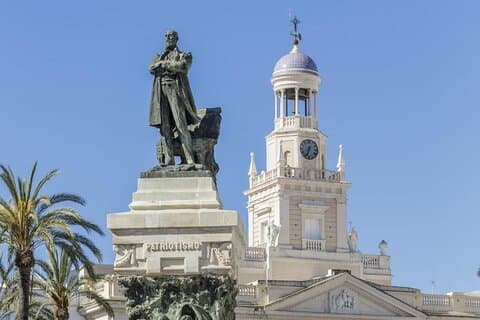 Tour a pie por Cádiz 3.000 años en 3 horas