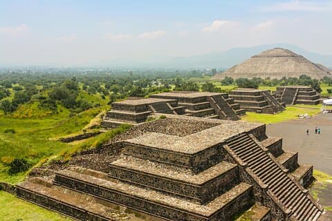 メキシコシティからテオティワカンへのプライベート日帰り旅行