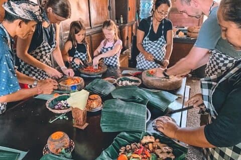Private Balinese Cooking Class and Balinese house -All inclusive