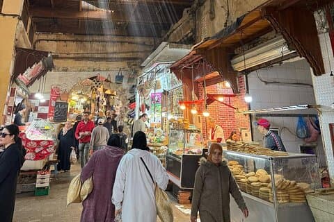 Visite privée à pied de la médina de Fès avec Guide local