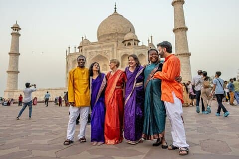 Soluppgång Taj Mahal Tour med kunglig klänning och fotografi