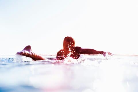 Cursos de surf para adultos na Bombora Surf School