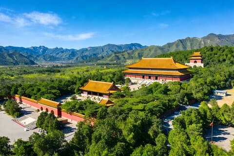 Ming Tombs-adgangsbillet med valgfri guidet og overførselsservice