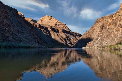 Excursão autoguiada 4x4 Grand Canyon Road de Las Vegas de jeep