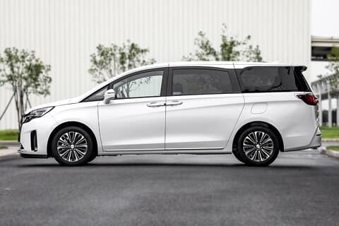 Private Chengdu Tianfu Airport Transfer with English Support