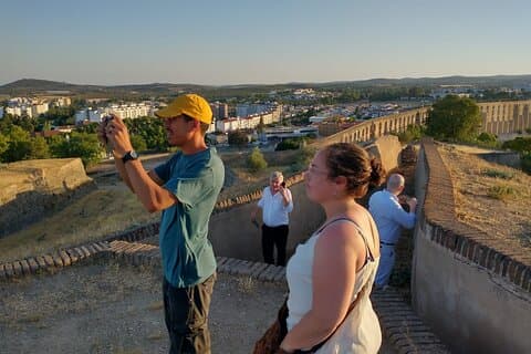 Tour Elvas bij zonsondergang