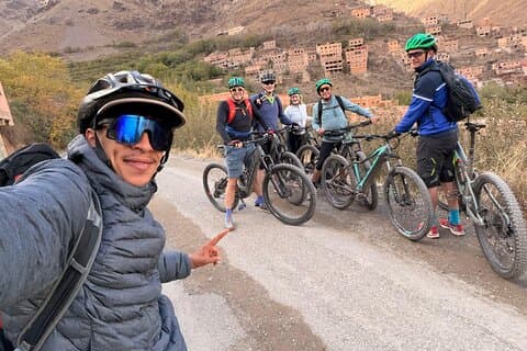 Avventura in e-bike attraverso le montagne dell'Atlante
