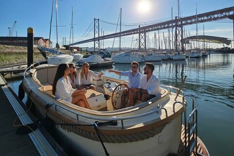 Lisboa Lurury Morning Boat Tour med frokost og åpen bar