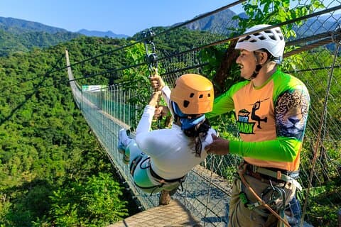 Tour completo de Tirolesas + Mulas + Jorullo Bridge