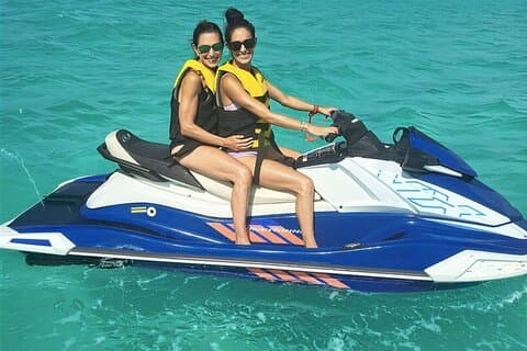 Aventura en moto acuática guiada por Grace Bay