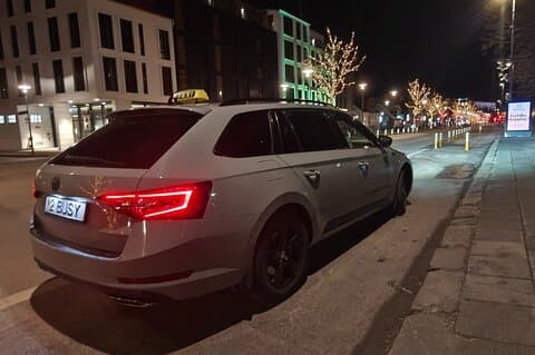 Privat transfer från Reykjavik till Keflaviks flygplats
