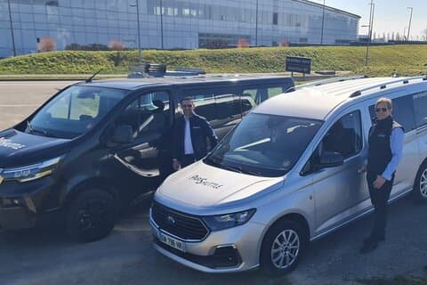 SUV 4 seter - 1 vei ARRIVAL Transfer : CDG / Orly Airport til Disneyland