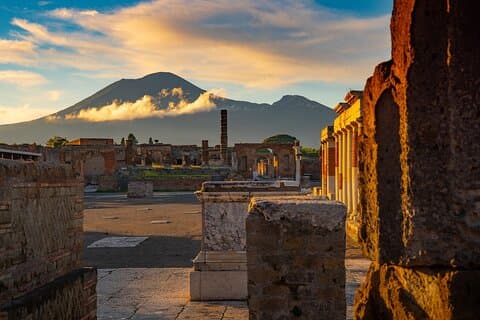 Pompeii-Vesuvius-Wine tour from Sorrento, licensed guide included