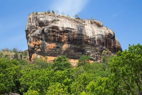 Trasferimento privato Aeroporto Colombo a Sigiriya