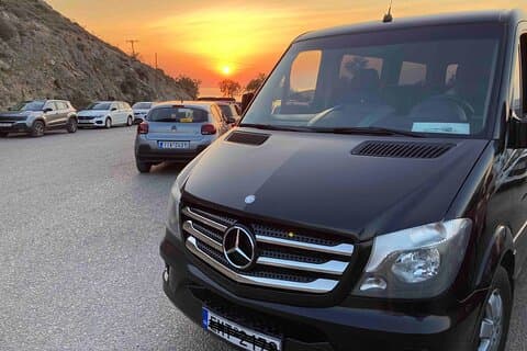 Traslado de ida al aeropuerto o puerto en Santorini