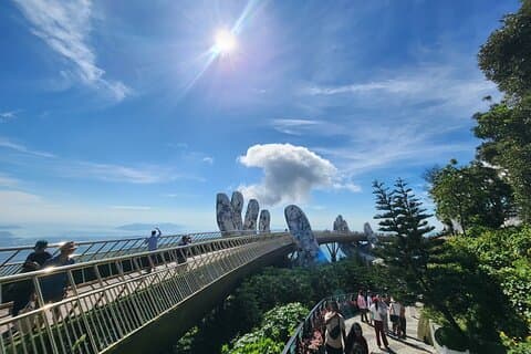 Golden Bridge Ba Na Hills a través del teleférico y el tour de mi hijo a Santcuary (tour privado)