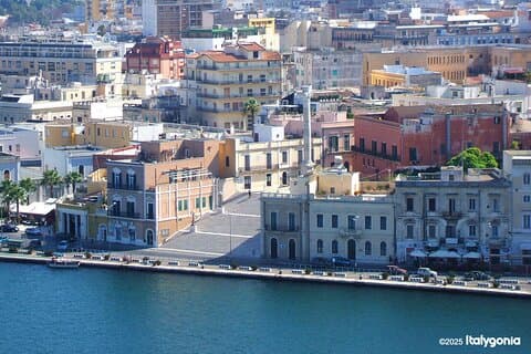 Brindisi Walking Tour: The most important Roman Empire port