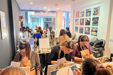 Begeleide verf & slok workshop in het centrum van Athene