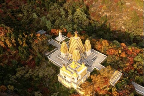 Private Beijing Tour: Temple of Azure Clouds and Botanical Garden with Lunch