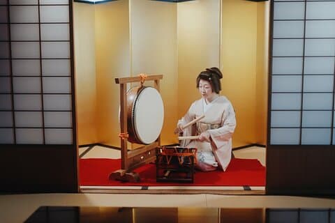 GEISHA ASOBI---NOT A SHOW. A truly stylish time.