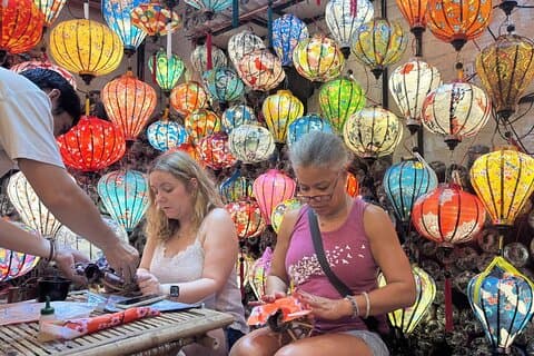 Laternenherstellungskurs und Hoi An-Rundgang am Vormittag oder Nachmittag