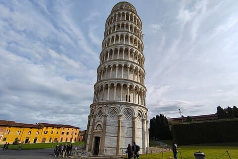 PRIVAT TUR: Pisa & Chianti på en dag med lunch och vinprovningsupplevelse