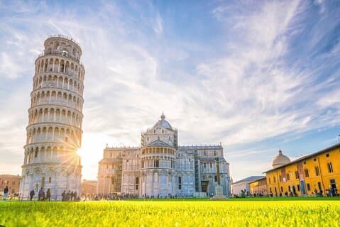 From the port of Livorno tour between Pisa, Lucca and the flavors of home