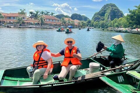 Visite privée d'une journée - Explorez Ninh Binh en une journée depuis Hanoï