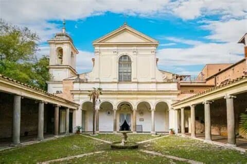 St. Clemente-Basilika mit unterirdischem Erlebnis – Besuch