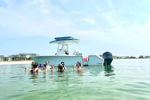 Daytime Family and Friends 1.5 Hour Private Sightseeing Cruise