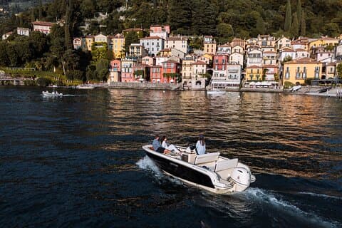 Comer See Schnellboottour nach Bellagio mit Prosecco