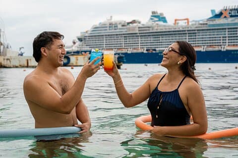 Día de Aventura Submarina y Beach Club en Cozumel Atlantis con Almuerzo