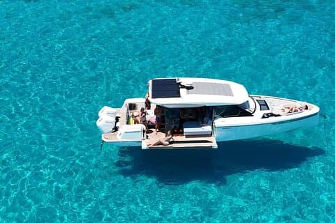 Experiencia en yate totalmente privado a Lindos - Todo incluido 8 horas