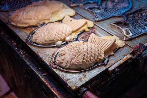 Versteckte Japan Nostalgische Markttour und Taiyaki Workshop