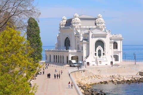 Excursión de un día a Bucarest en la costa del Mar Negro con transporte