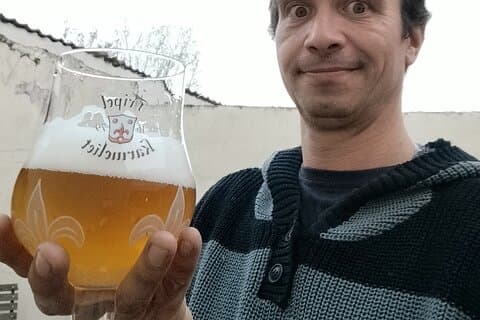 ブルージュグルメツアー：ビール、チョコレート、ワッフル、フライドポテト（ドイツ語）