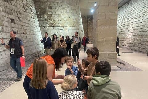 Tour privato del Louvre: esperienza di caccia al tesoro per bambini e famiglie